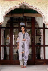 Women Grey Tabby Slik Print & Embroidered Kurta, Pant & Dupatta Straight